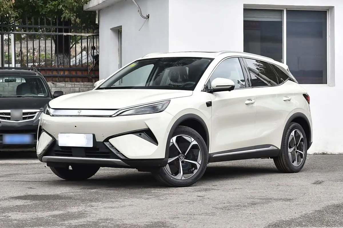 Byd Yuan plus 2025 intelligent driving ver...