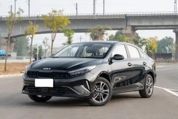 Sedan gasoline cars KIA k3 Good quality and low price cars